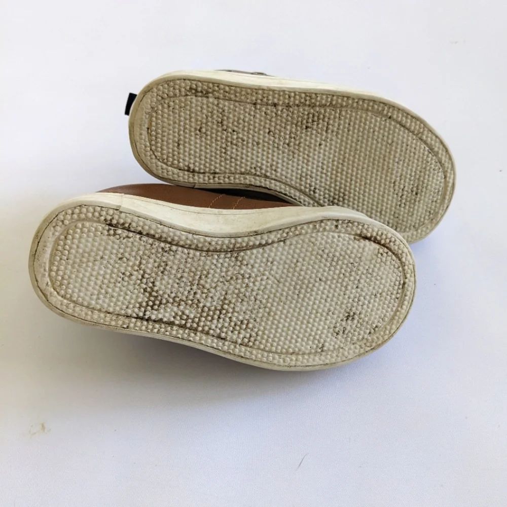 Old Navy Velcro Toddler Dress Shoes - 8